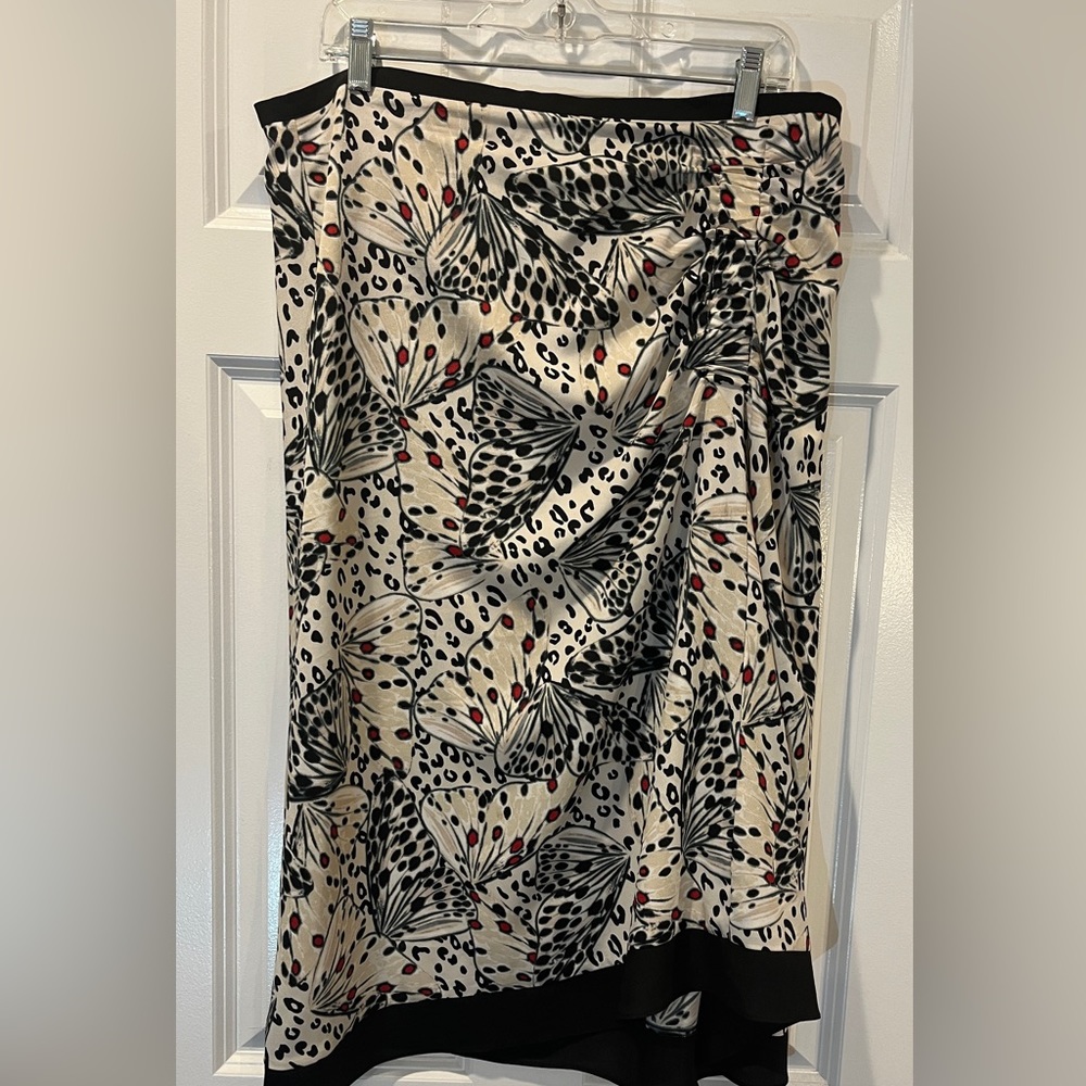 Rouged A-Line skirt